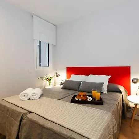 Perfectly Located 4-bed 4-bath In 2-1