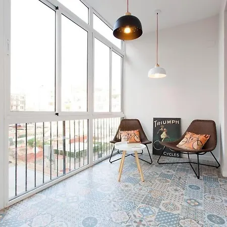Apartment Perfectly Located 4-bed 4-bath In 2-1